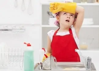 Kućni poslovi primereni uzrastu deteta kućni poslovi, kućni poslovi primereni uzrastu, vaspitavanje, roditeljstvo, odrastanje