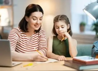 Odlaganje školskih obaveza kod dece odlaganje, odlaganje obaveza, prokrastinacija, odlaganje obaveza kod dece, deca, školovanje, domaći zadatak, školske obaveze, roditeljstvo, saveti