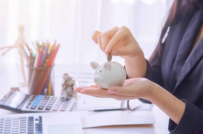 money and happiness novac, potrošnja, potrošač, kupovina, stvari, materijalne stvari, iskustvo, štednja, sreća, zdravlje, vreme, zdrave navike, saveti, pomoć i podrška