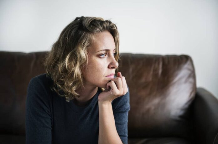 depressed depresija, anksioznost, fleksibilnost, način razmišljanja, dvosmislenost, tumačenje, međuljudski odnosi, komunikacija, osobe koje pate od depresije