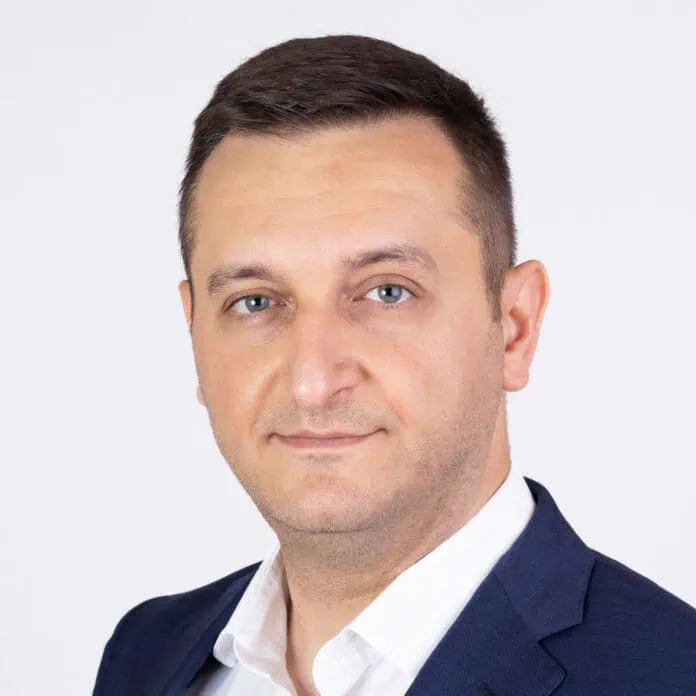 Dr Petar Vojvodić – psihijatar i REBT psihoterapeut u Beogradu Dr Petar Vojvodić, psihijatar i REBT psihoterapeut u Psihocentrali, Beograd.